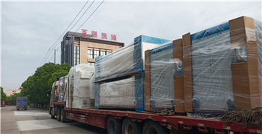 立秋當日百強洗滌設(shè)備發(fā)貨江西