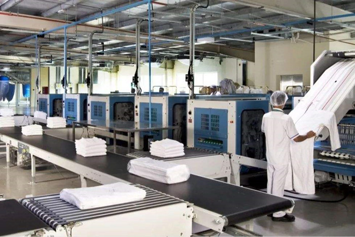 百強洗滌設(shè)備解析-水洗廠洗滌布草的操作步驟，注意事項